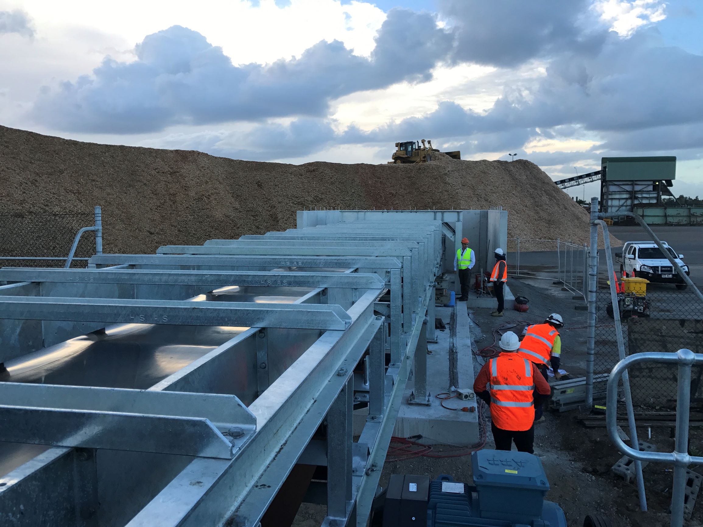 Port Of Brisbane Hardwood Chip Conveyor Design and Construct - Practical Engineering - https://pracengstg.vesanique.com/projects/industrial-projects/
