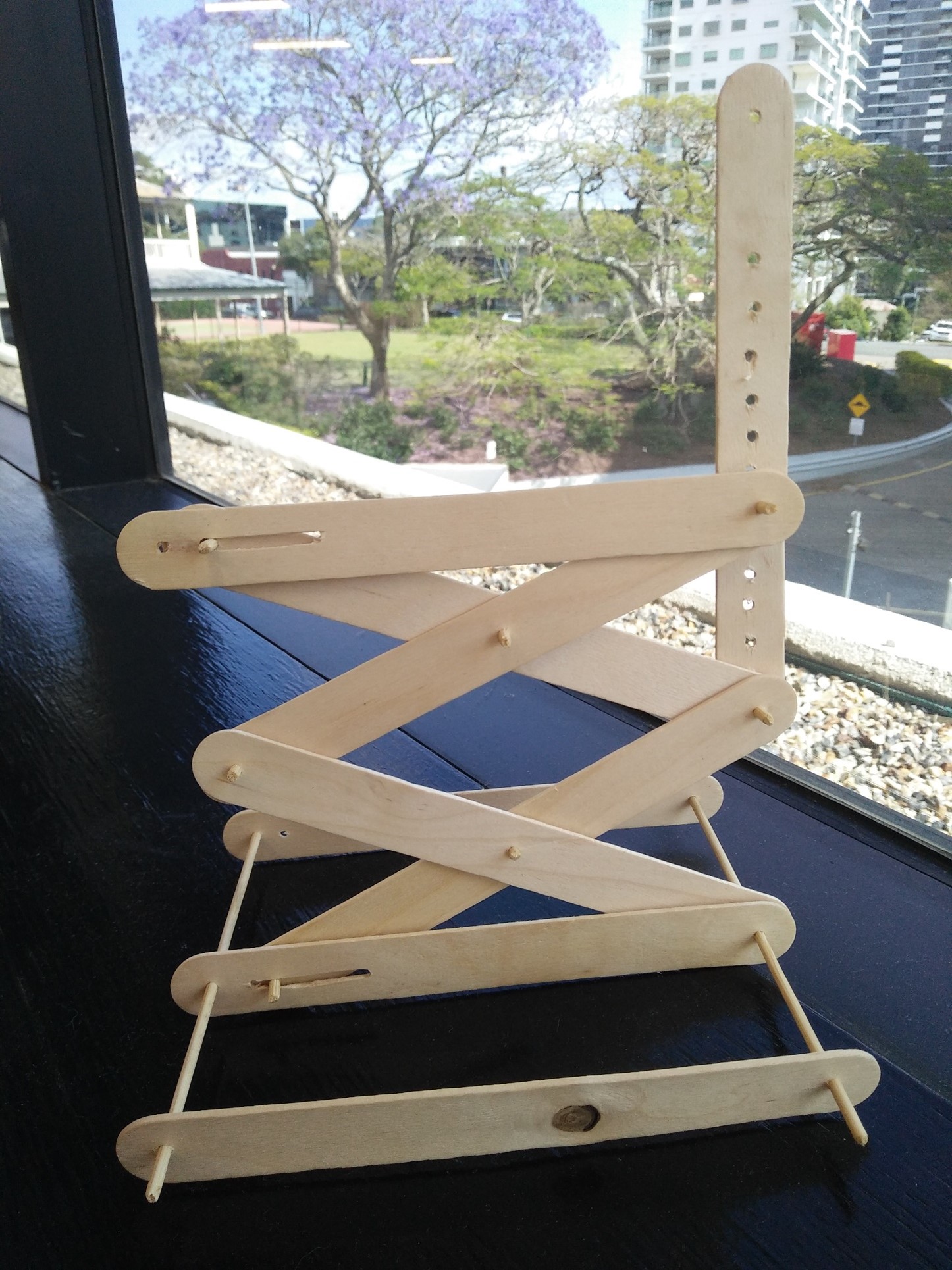 Scissor Lift Design - Practical Engineering - https://pracengstg.vesanique.com/blog/scissor-lift-design/